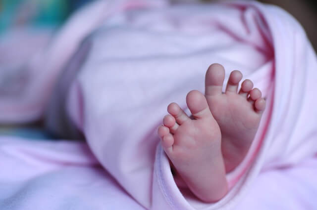 baby-foot-blanket-newborn-119604-1